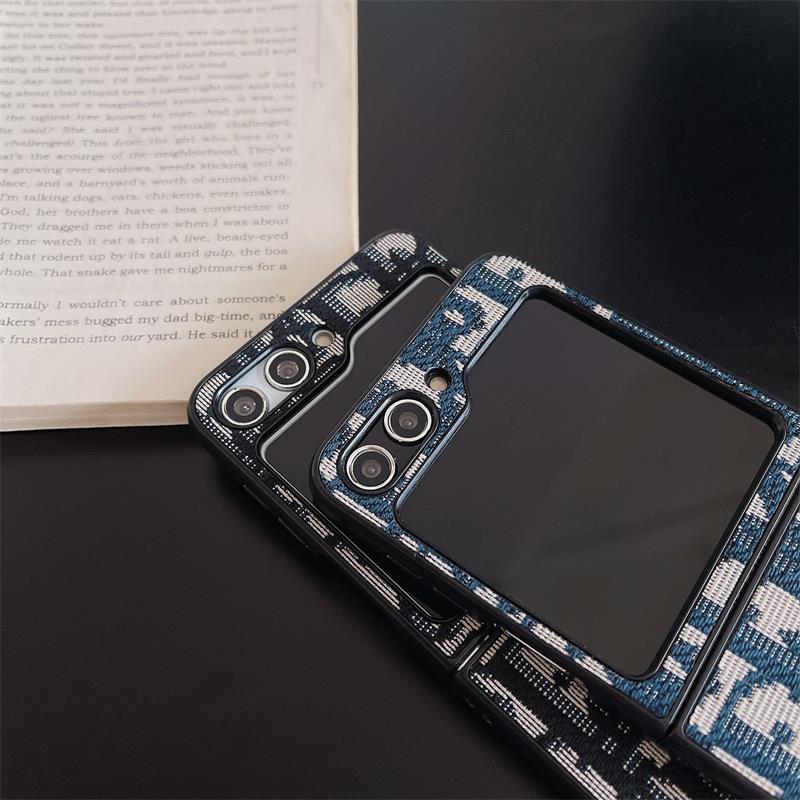 Retro Embossed Canvas Case for Galaxy Z Flip