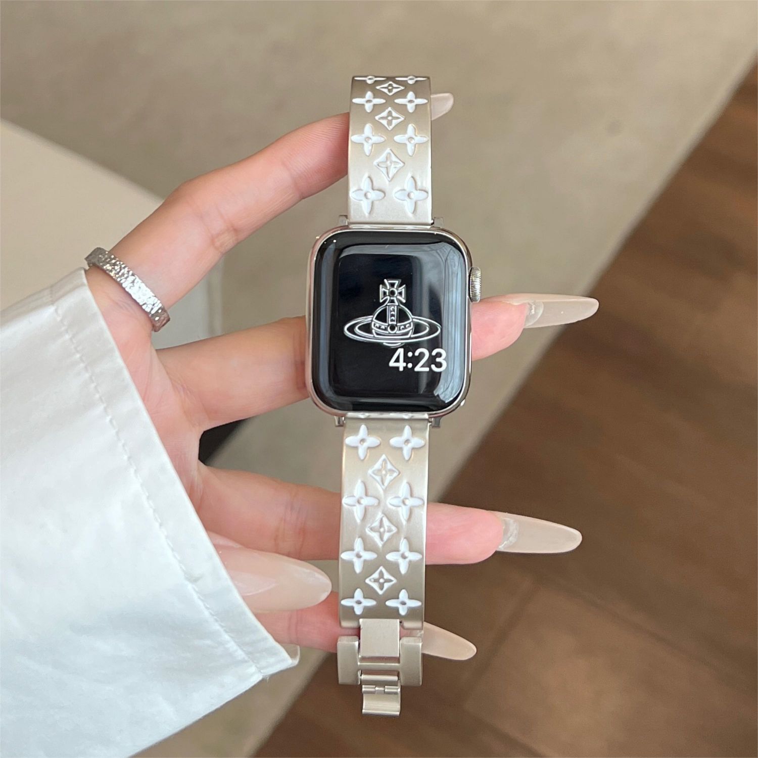 Embossed Metal Apple Watch Band