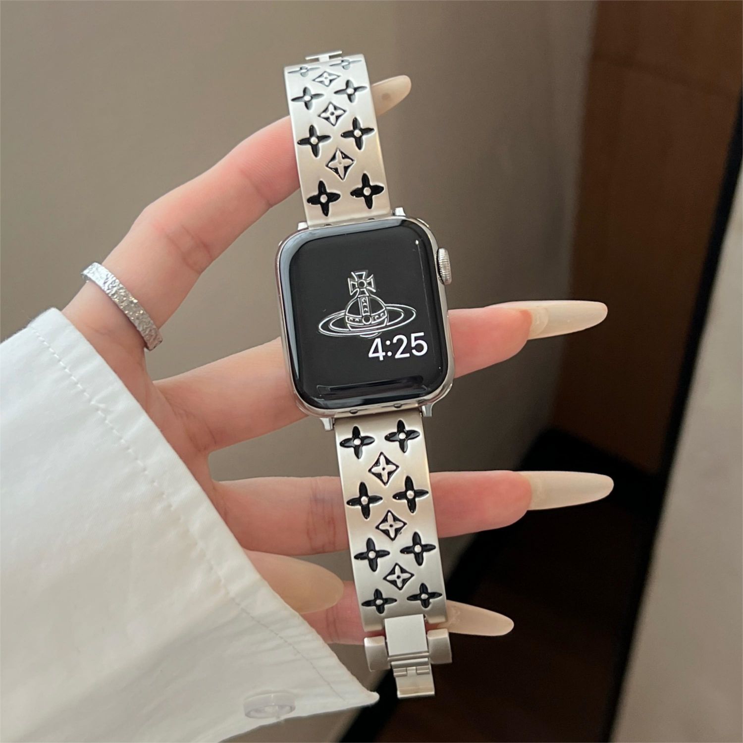 Embossed Metal Apple Watch Band