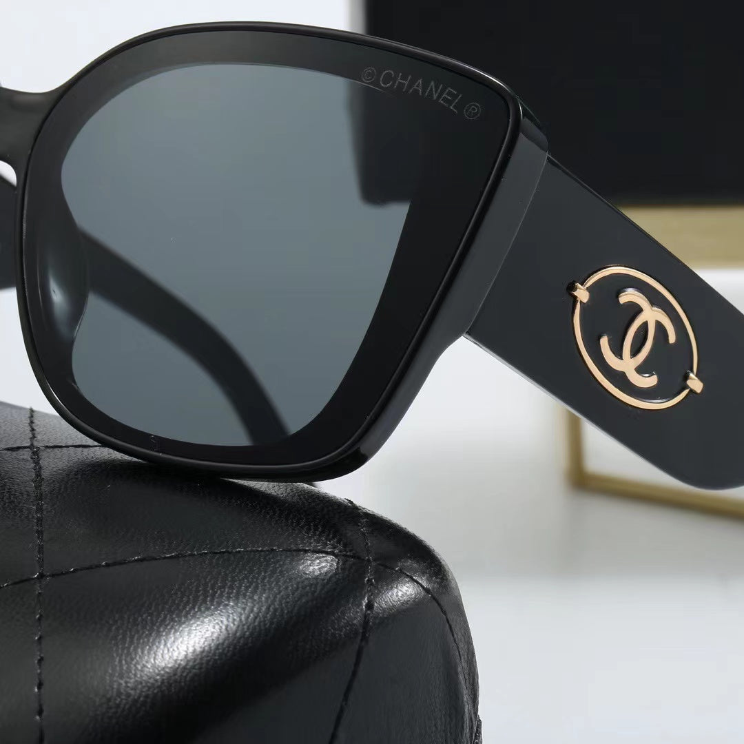 Fashion cat-eye sunglasses