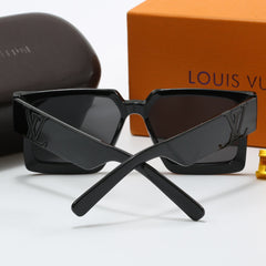 Fashionable square frame sunglasses