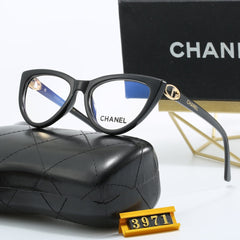 Cat-eye gold logo sunglasses