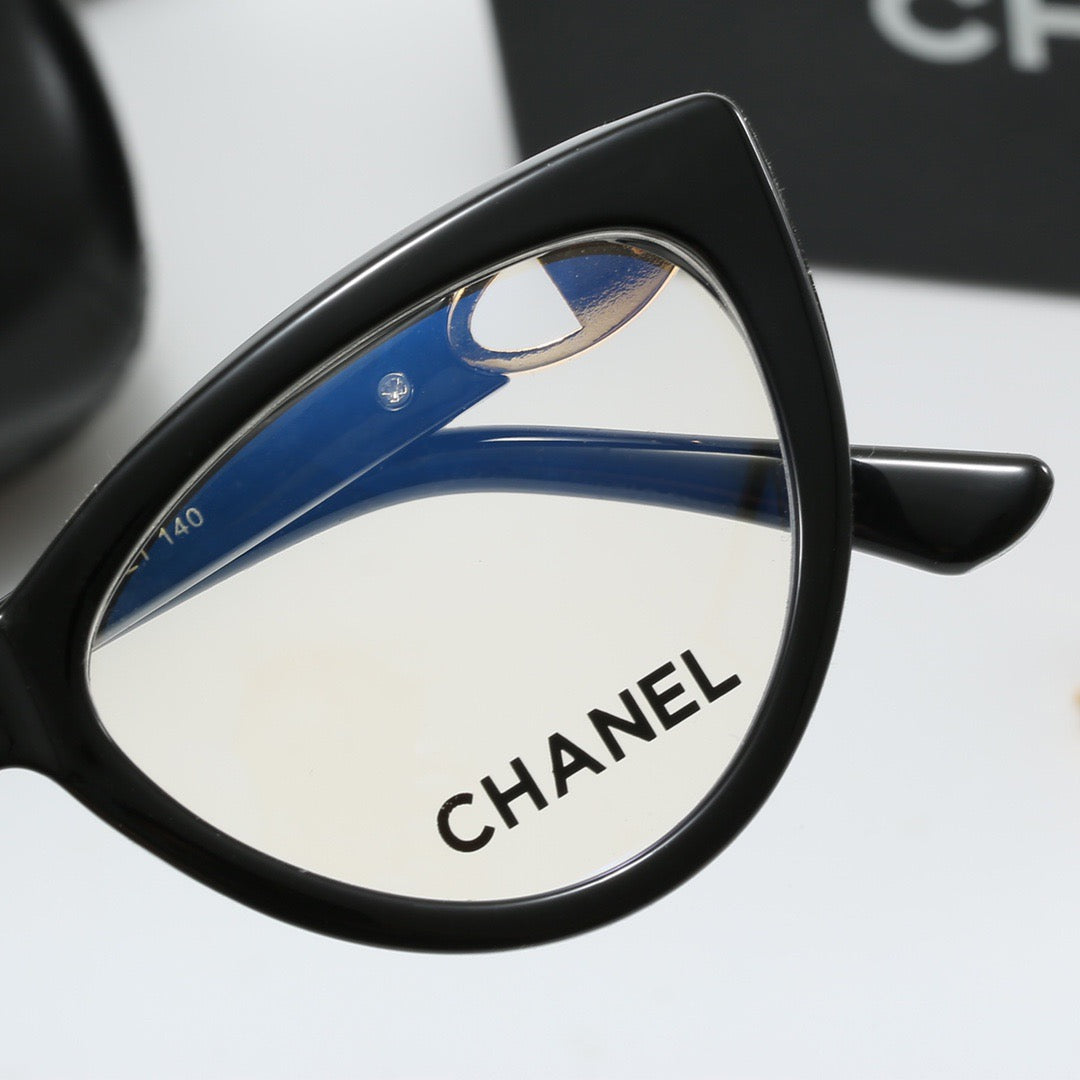 Cat-eye gold logo sunglasses