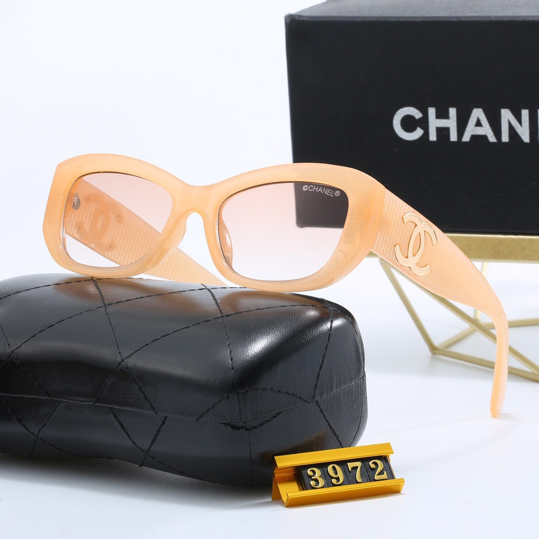 Cat-eye fashion sunglasses