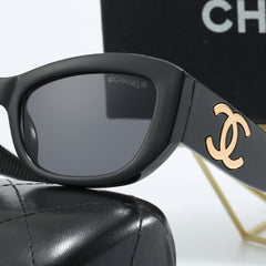 Cat-eye fashion sunglasses