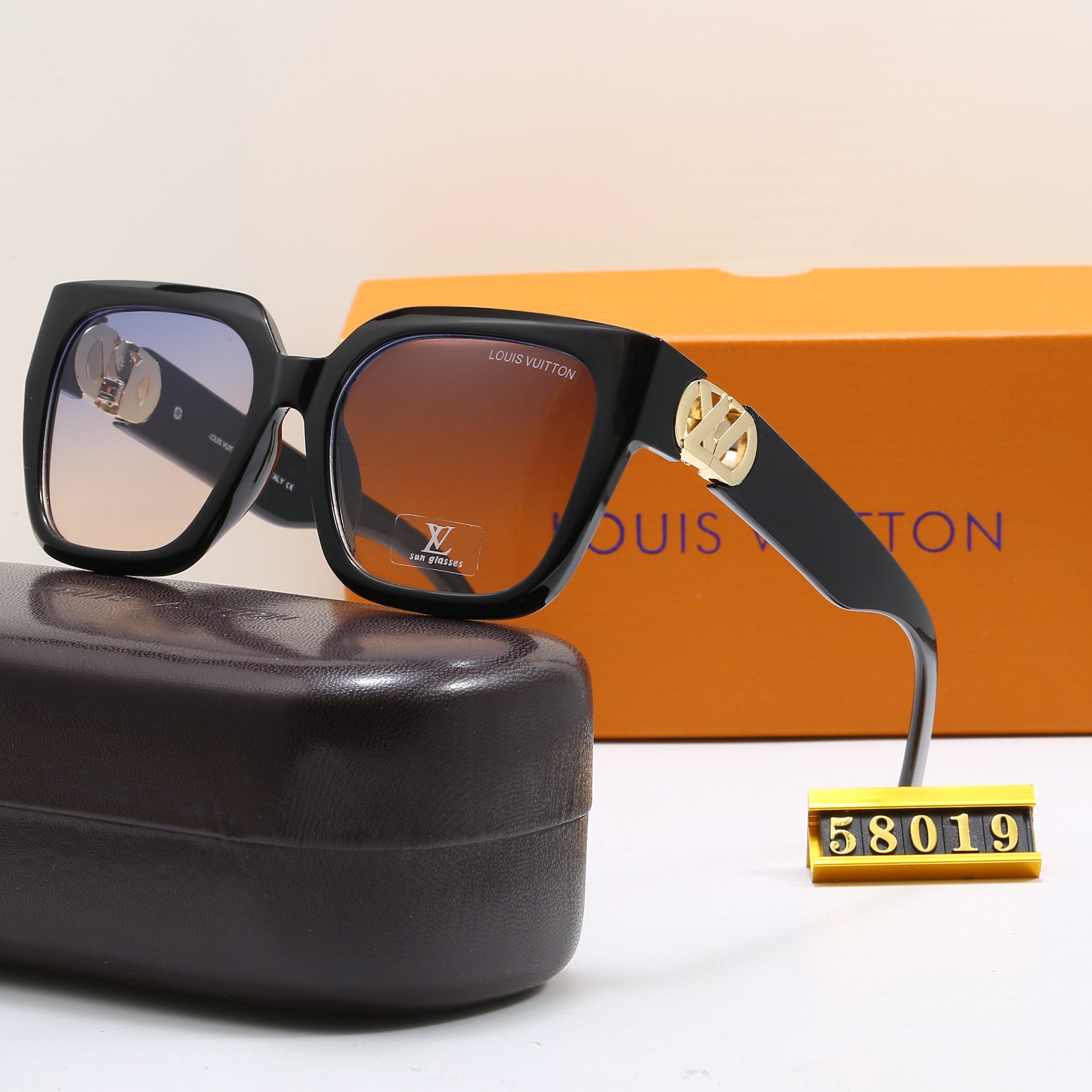 Large frame sunglasses case