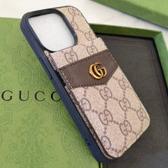 Fashionable multifunctional card case