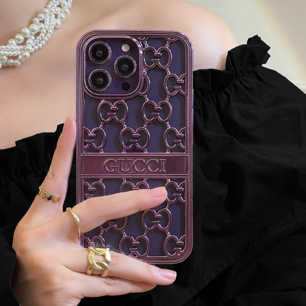 Fashionable hollow silicone case