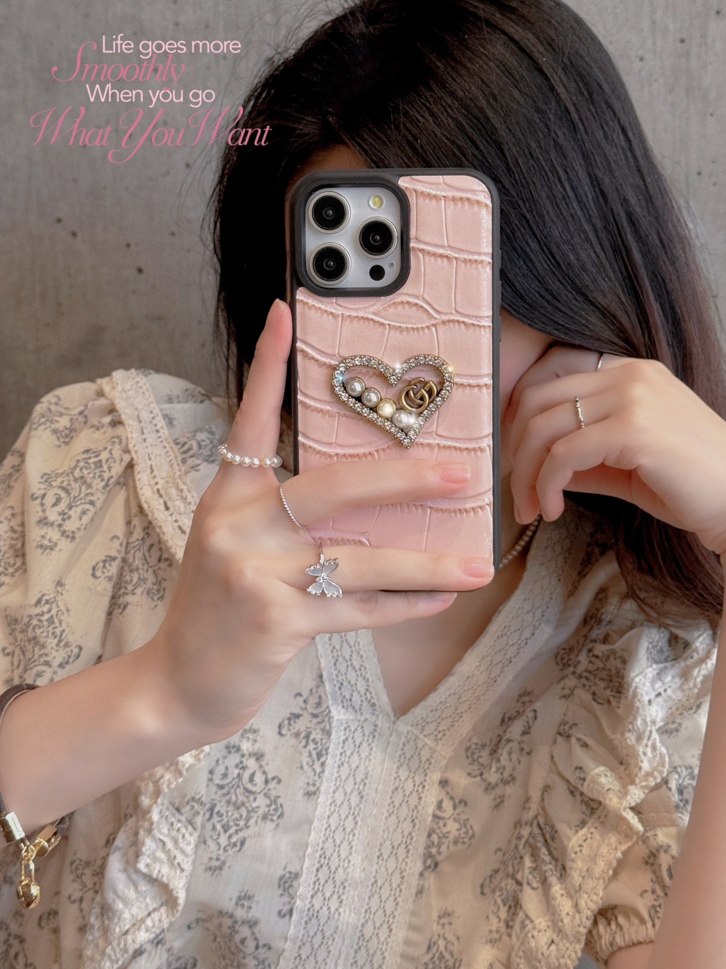 Sequined fashion heart leather case