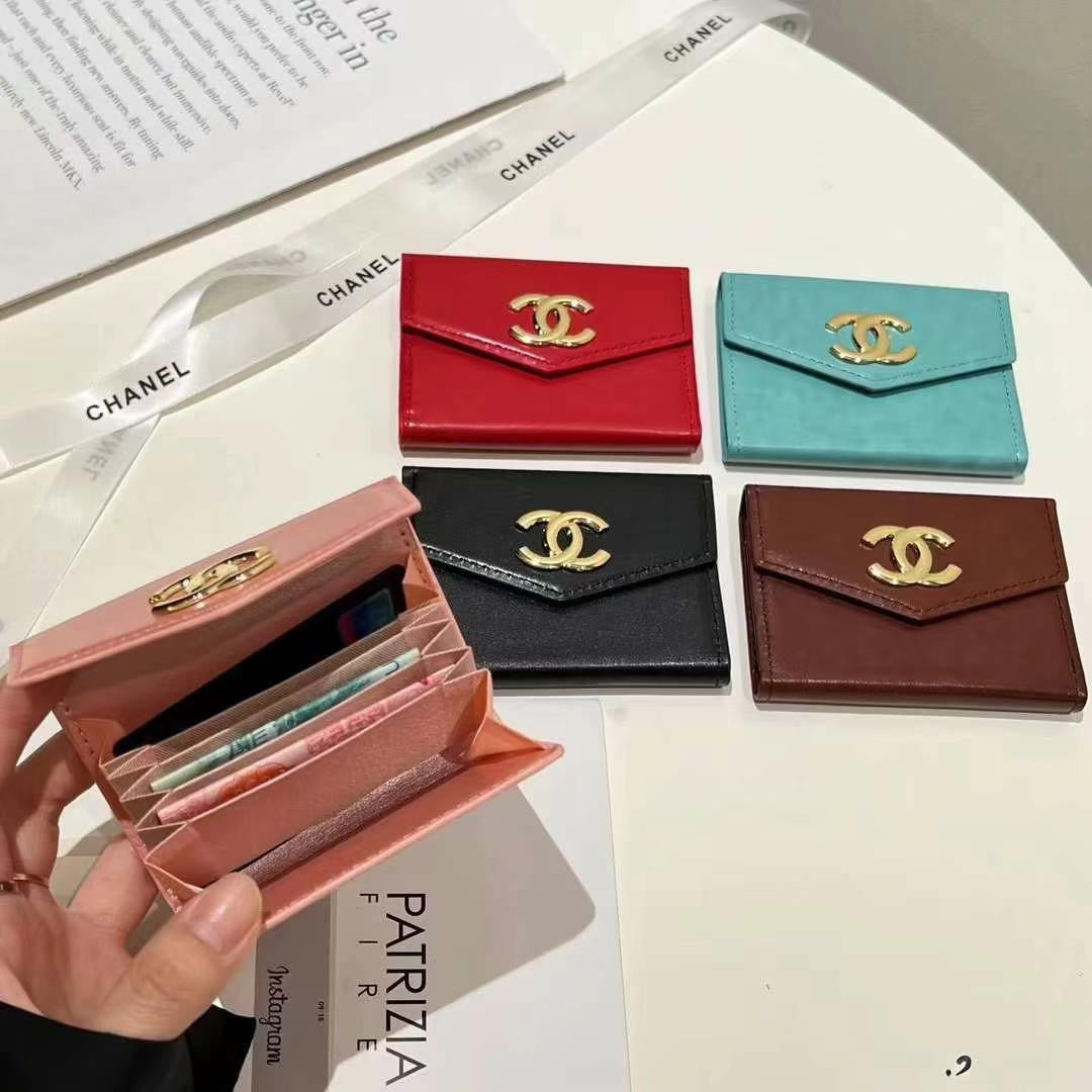 Patent leather multifunctional card holder