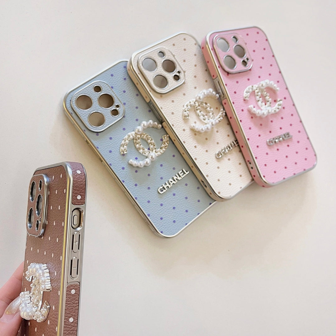 Ostrich pattern leather rhinestone case