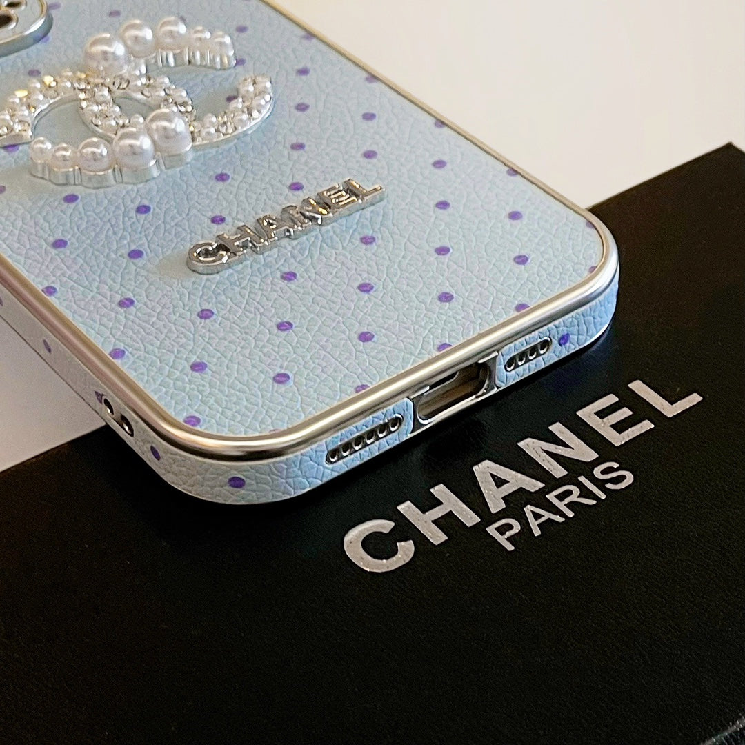 Ostrich pattern leather rhinestone case