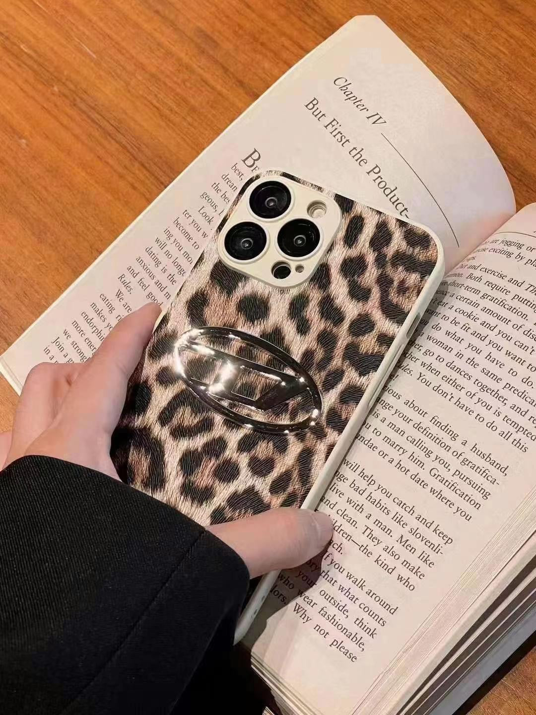 Luxury leopard leather case