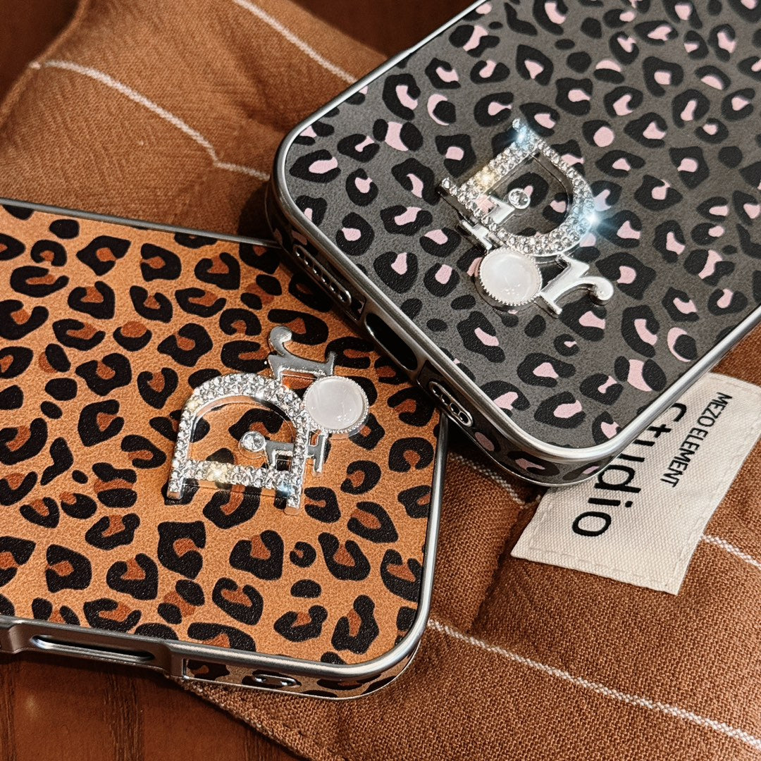 Leopard leather rhinestone case