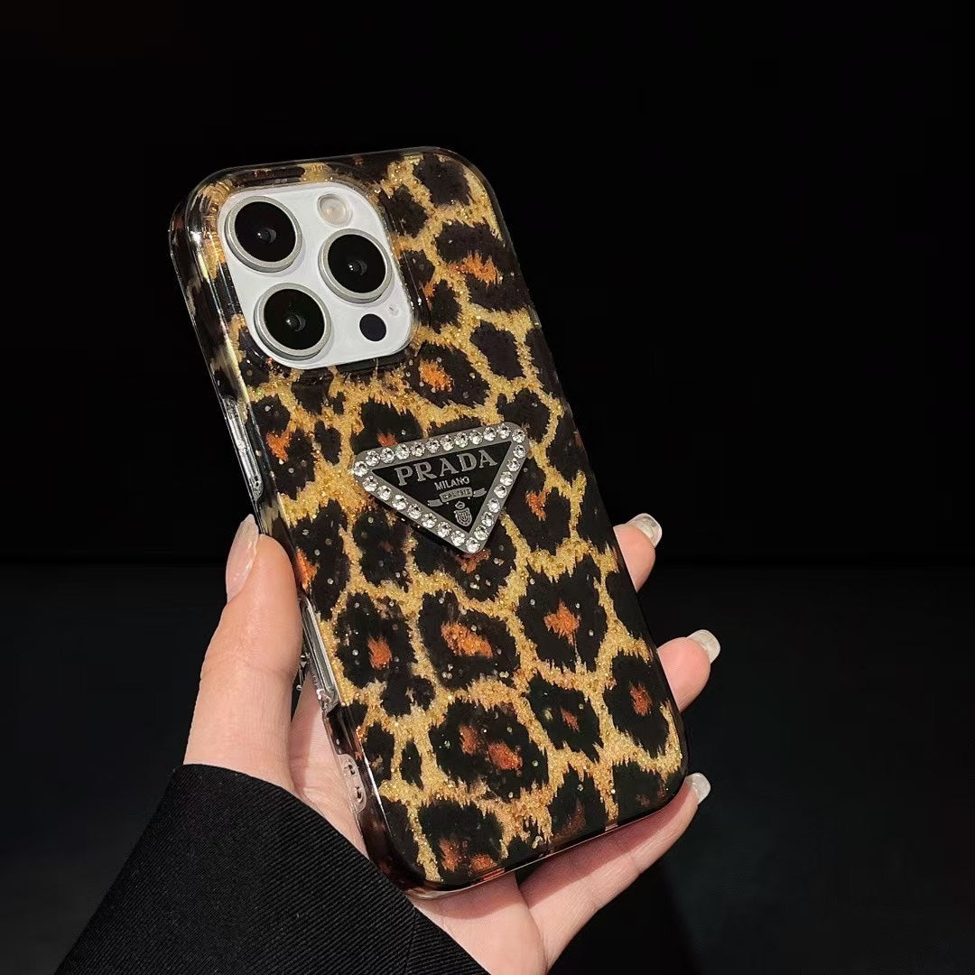 Luxurious sequined leopard print case