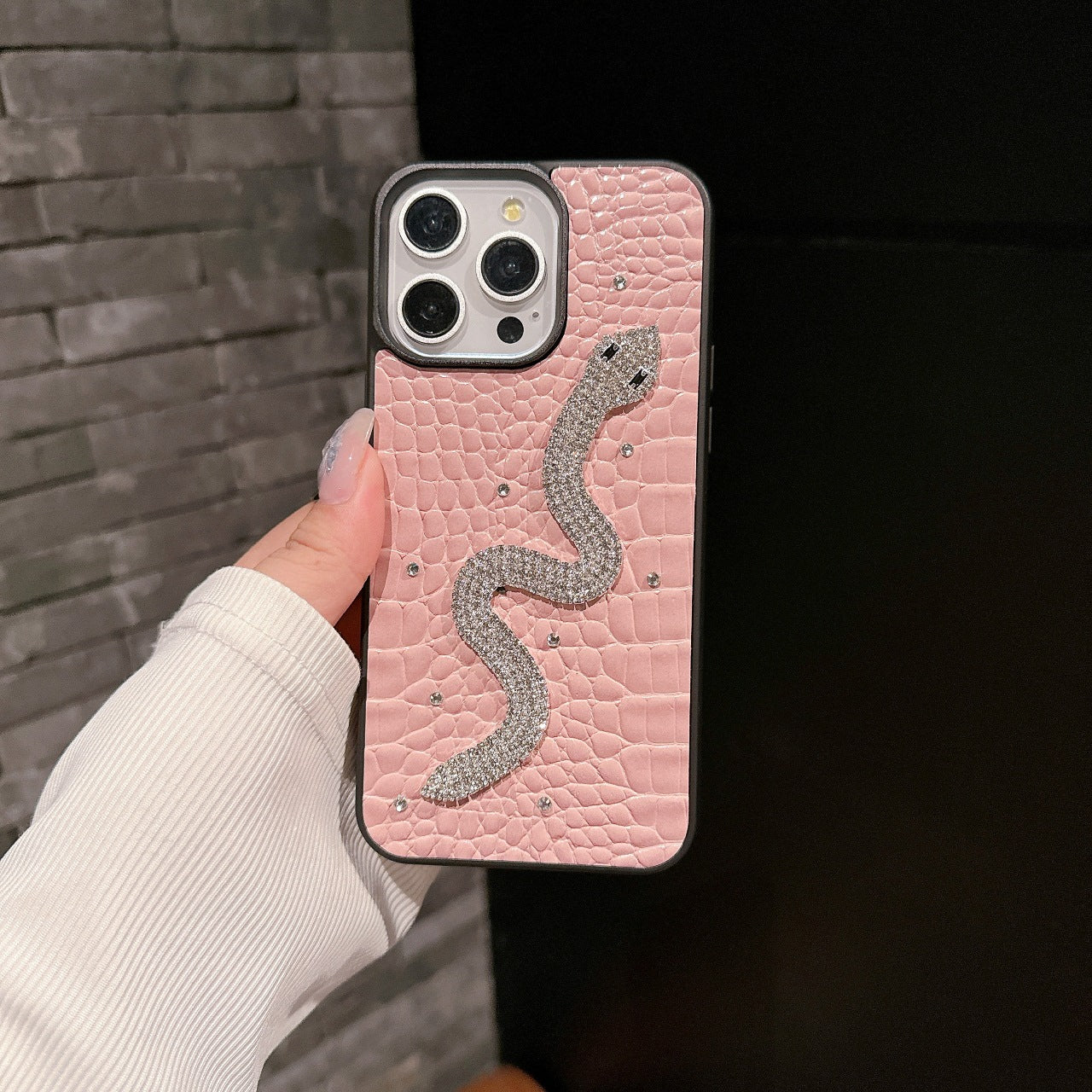 Luxury rhinestone snake-shaped case